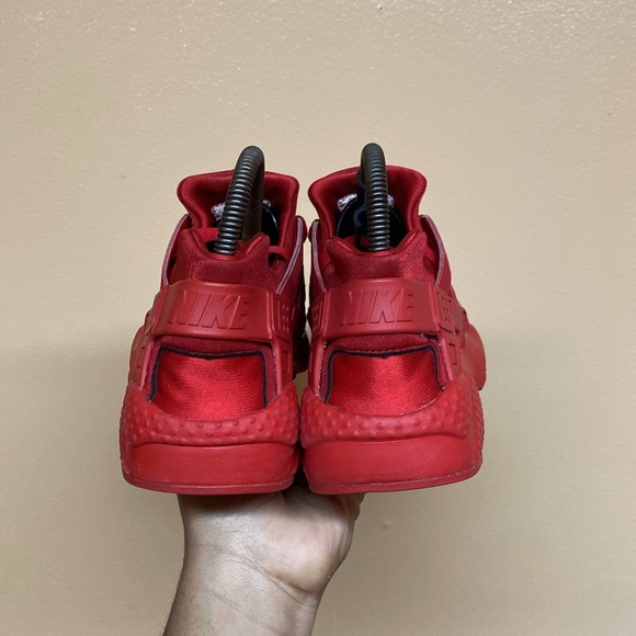 Nike Air Huarache “Triple Red” - Picture 13 of 16